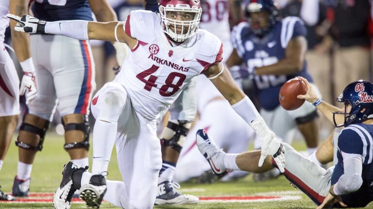 2017 NFL Draft: Scouting Arkansas DE Deatrich Wise Jr.